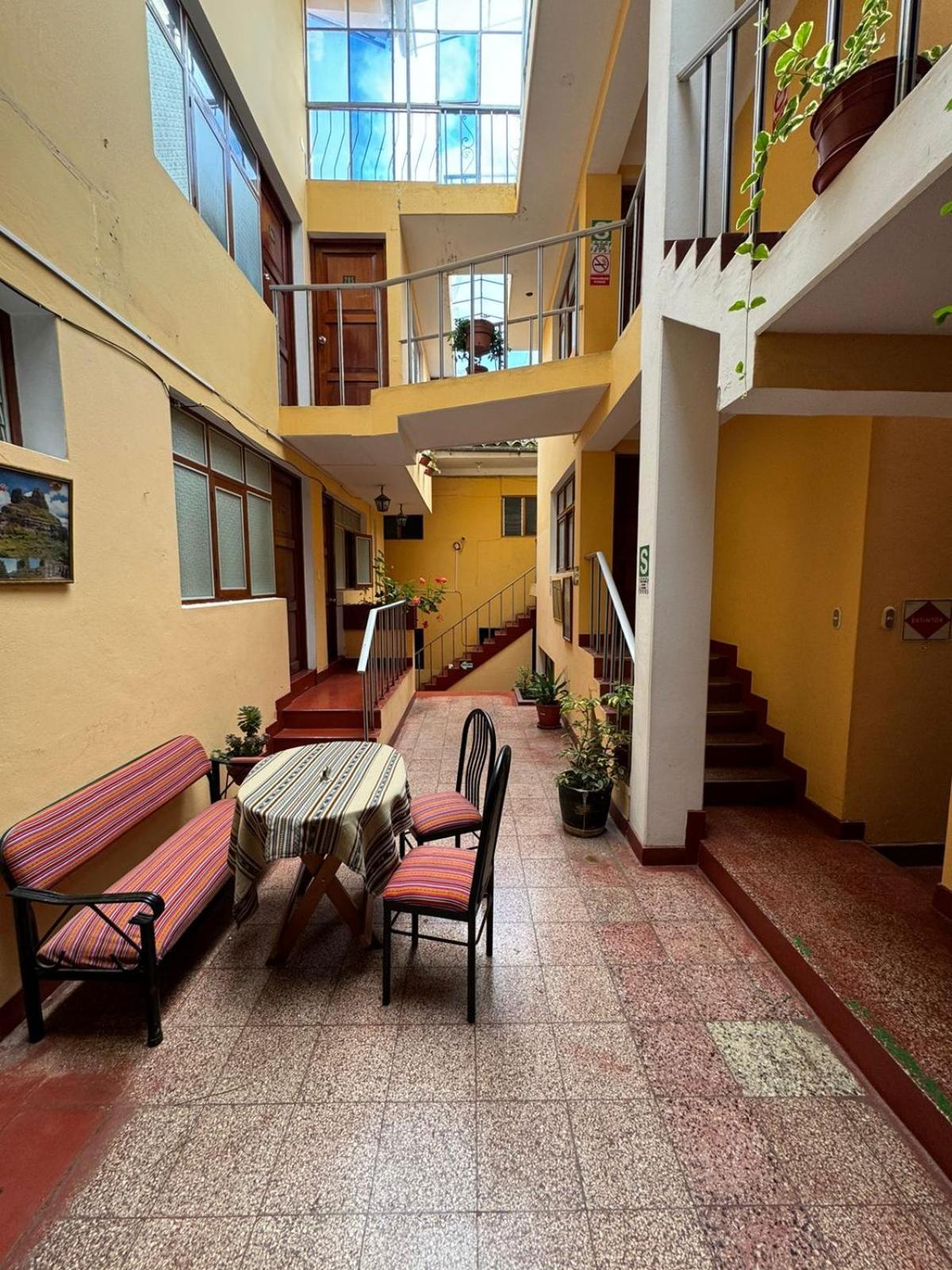 Hostal Huayna House Go Cuzco Zewnętrze zdjęcie